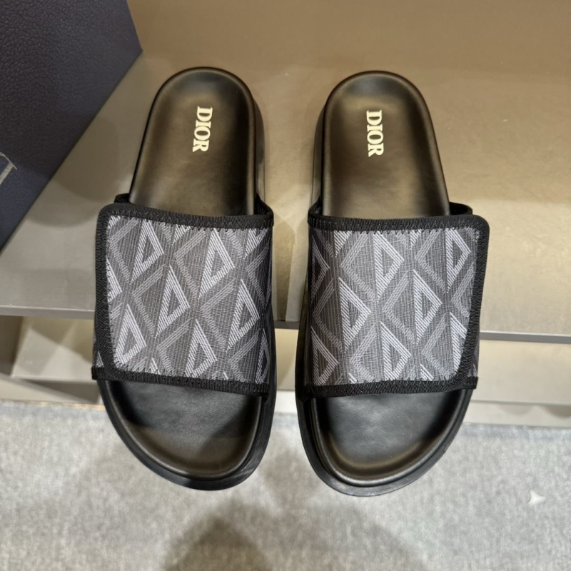 ch**an D*or slippers
